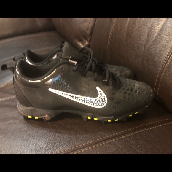 Nike Shoes - Women’s Nike Softball Cleats